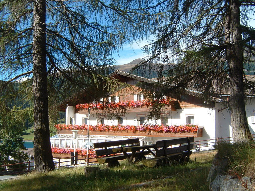 Hotel Etschquelle Resia Exterior photo